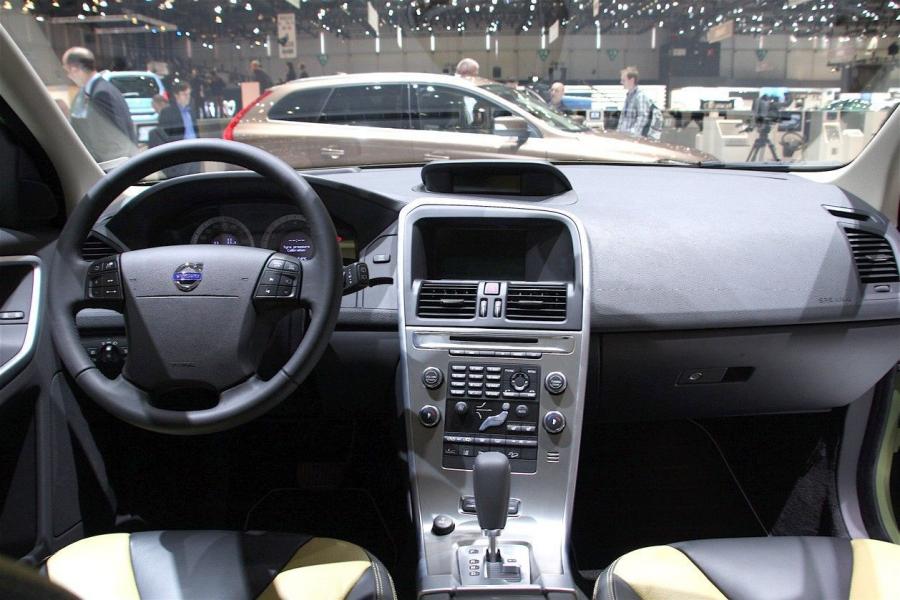  Volvo XC60 2008 года  (фото 177 из 210)